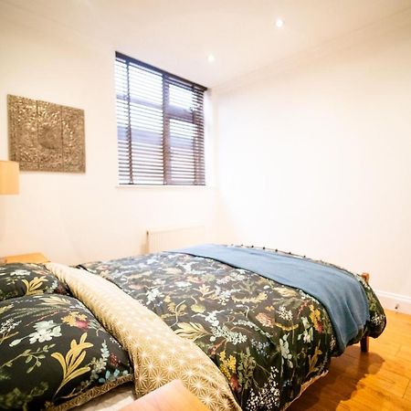 Stay With Serena Homes , One Bedroom Apartment Purley Exterior photo